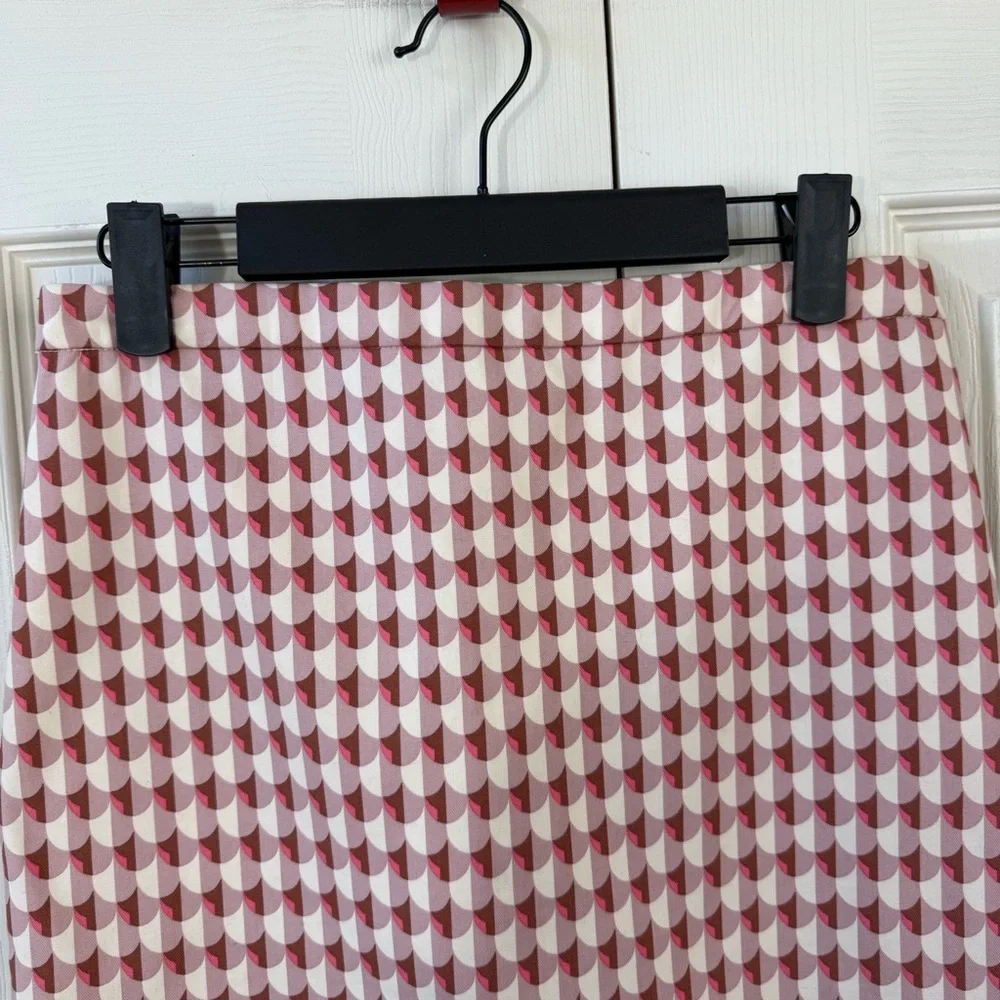 J. Crew Pink Geometric Scalloped Print Pencil Skirt Women’s Size 2 - Picture 4 of 9